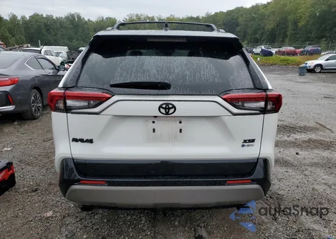 2025 Toyota Rav4 Xse z USA, uszkodzony, nr VIN 2T3E6RFV0SW085352